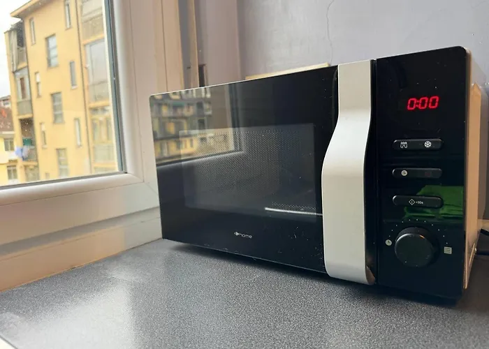 Casa Dante Vicino Metropolitana * Turin