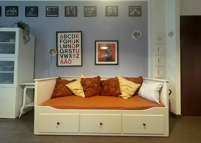 Casa Dante Vicino Metropolitana