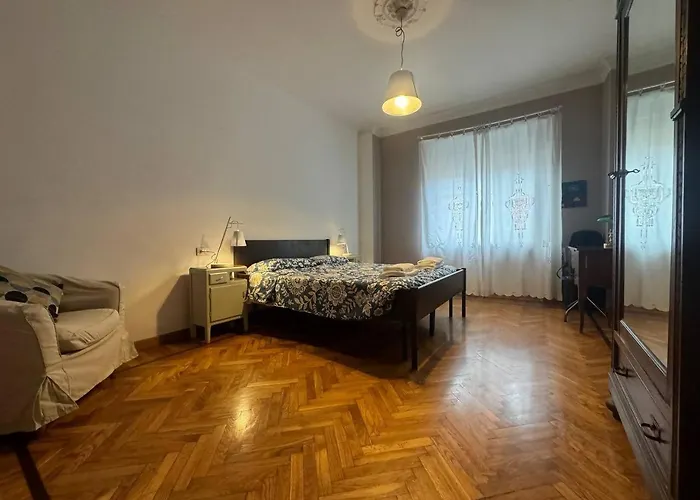 Casa Dante Vicino Metropolitana